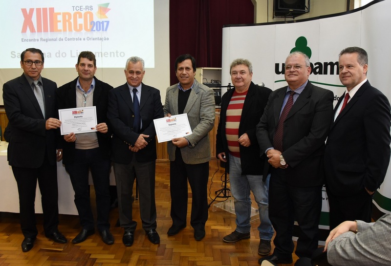 Presidente Jeremias Oliveira e Vereador Wallao participam de evento do TCE...