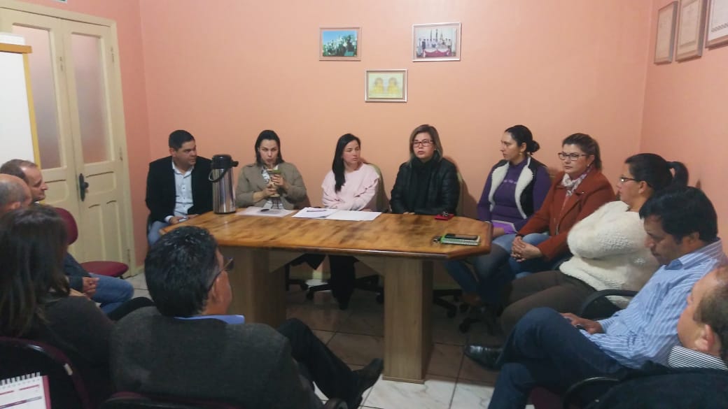 Reunião com a Comissão de pais dos alunos do Pré A da EMEI Lucinda Chimelo